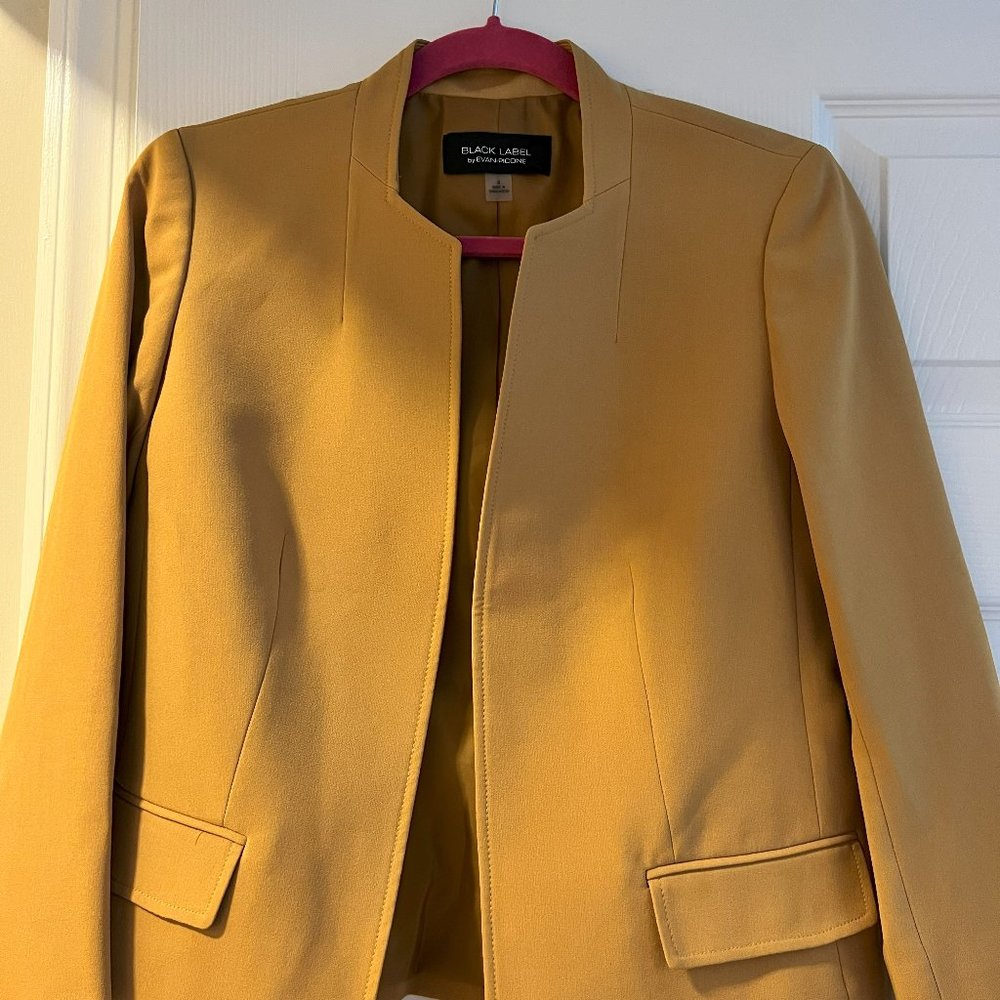 Black Label Size 4 Mustard Yellow Blazer